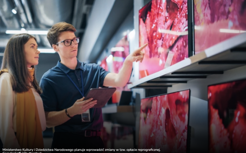 Od 2026 r. zapłacimy więcej za elektronikę. Smartfony i TV mocno w górę. Prawnik wyjaśnia powody